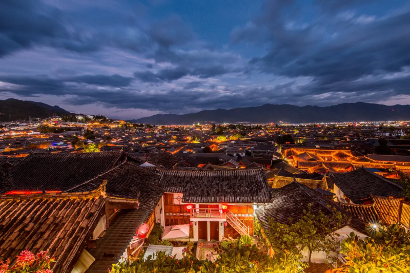 中国十大必去旅游胜地（旅游必去十大景点推荐）